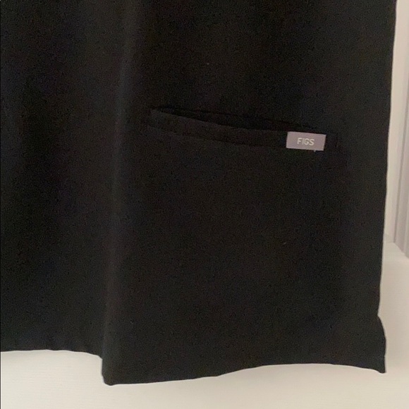 Figs Scrubs Top - Picture 3 of 4